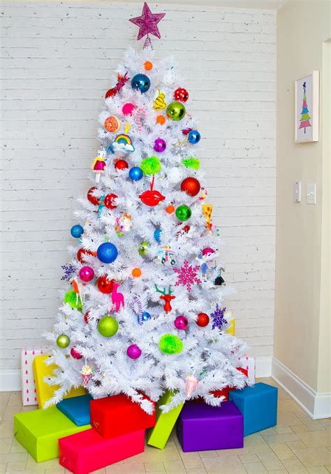 Bright & Colorful Christmas Trees-Ideas To Make Them Lively