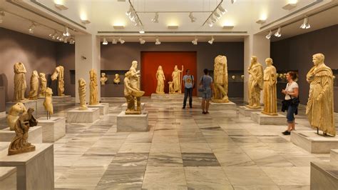 A Visit To The 7 Best Museums In Greece | Cuddly Nest