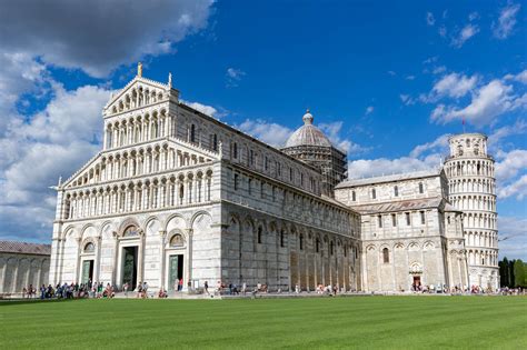 Piazza dei Miracoli (Pisa) | Jet2holidays