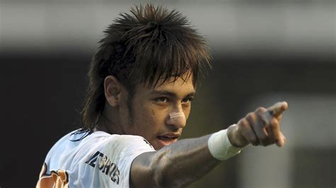 Tudo sobre Neymar: biografia, times, títulos e curiosidades