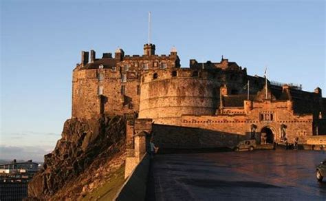 10 Interesting Edinburgh Castle Facts | My Interesting Facts