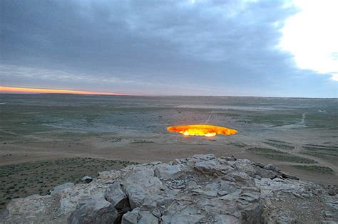 The Door To Hell (Darvaza Gas Crater) | Unfiltered Travelling