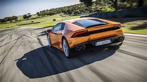 Orange Lamborghini Huracan HD Wallpaper - WallpaperFX