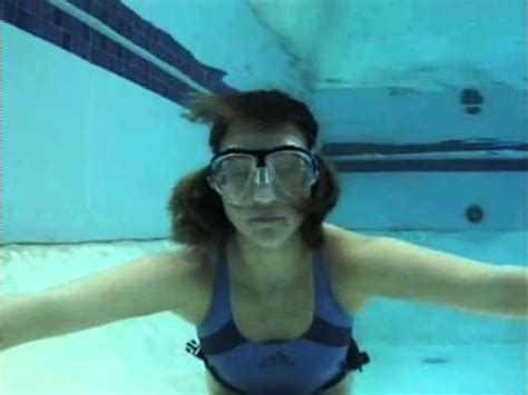 Underwater breathholding | Doovi