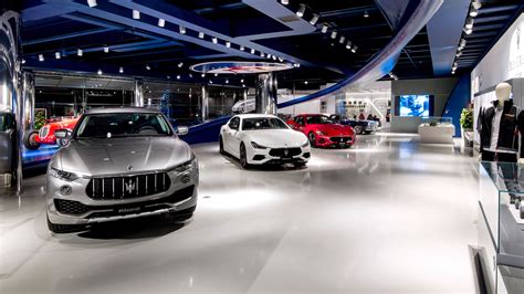 Special openings showroom Maserati | Motor Valley