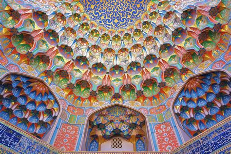 Islamic architecture Kaleidoscopes of adoration — DOP