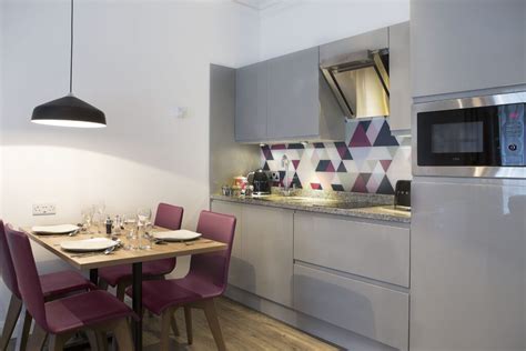 Cityroomz Hotel | Edinburgh City Centre Hotel | Great Value