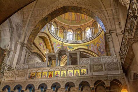 View of Church of the Holy Sepulchre interior in Old City, Old City ...