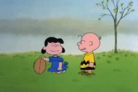 Charlie brown football GIF - Conseguir o melhor gif em GIFER