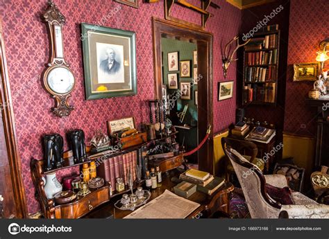 Sherlock Holmes Museum in London – Stock Editorial Photo © bloodua ...