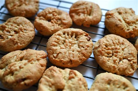 Coconut Cookies with Mixed Nuts – Skinny Spatula