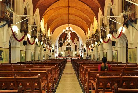 Interior of San Thome Basilica in Chennai, India. Chennai, San Thomas, South India Tour, One Day ...