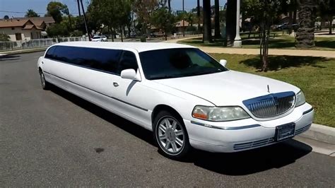 LINCOLN STRETCH TOWNCAR LIMO | Primo Limo | Raleigh, NC