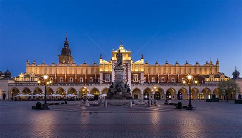 Poland Krakow Tourist Attractions Textile Hall Night View Picture And ...