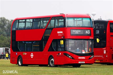 BYD ADL Enviro400EV City 10.9m | Metroline | Samson Ng . D201@EAL | Flickr