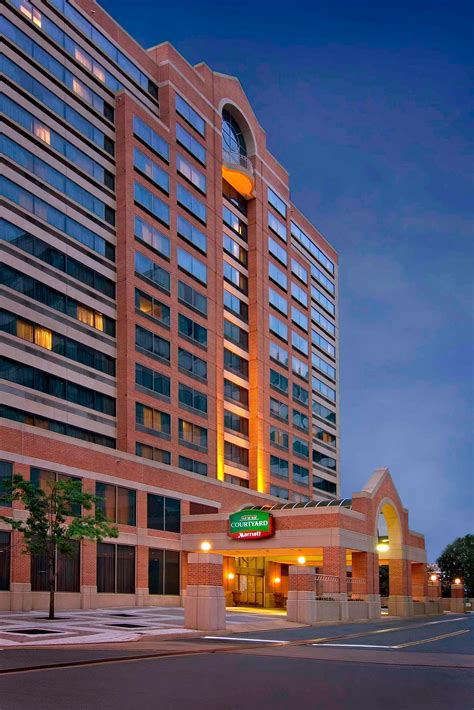 Courtyard by Marriott Crystal City- First Class Arlington, VA Hotels- GDS Reservation Codes ...