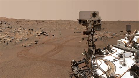 NASA's rover photo shows water once absolutely gushed on Mars | Mashable