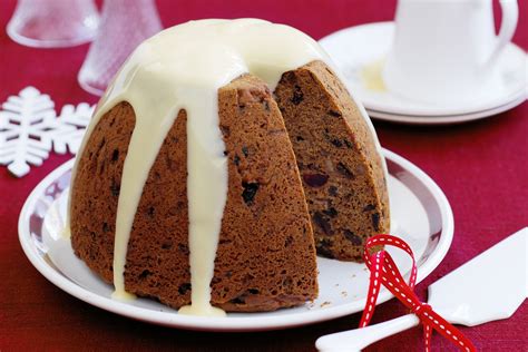 Christmas Pudding, A Typical Christmas Dish from England ...