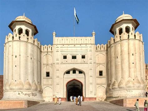 Top 3 Historical Places in Pakistan - Dream Vista Travel