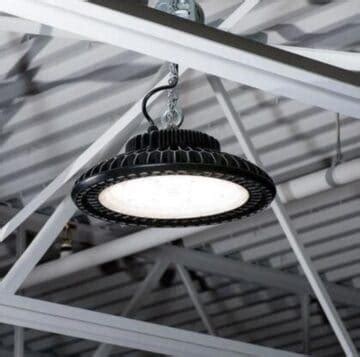 11 Horse Barn Lighting Ideas (Energy Efficient)