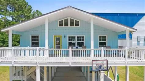 Step Inside A North Carolina Beach House On Sale For A Bargain Price