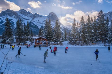 37 BEST Things To Do In Canmore In Winter (2024)