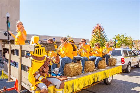 Valparaiso University on Twitter: "STUDENTS — Valparaiso’s annual ...