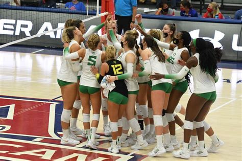 Oregon volleyball rallies past Nebraska to advance to Elite Eight ...