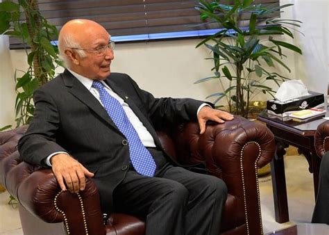 Ready for Talks but Must Discuss Kashmir, Says Pak NSA Sartaj Aziz ...