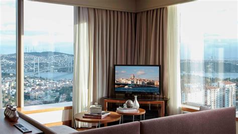 Hotel Istanbul: Bosphorus Renaissance hotel Istanbul. 5 star hotel Istanbul