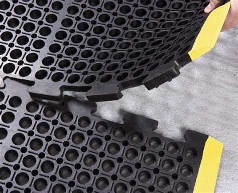 Heavy Duty Mats From Strata Sales | Commercial And Industrial Applications