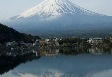 Dec 16, 1707 CE: Most Recent Eruption of Mount Fuji | National ...