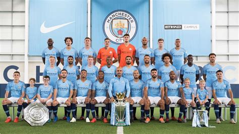 Man City welcome brave youngsters to team picture