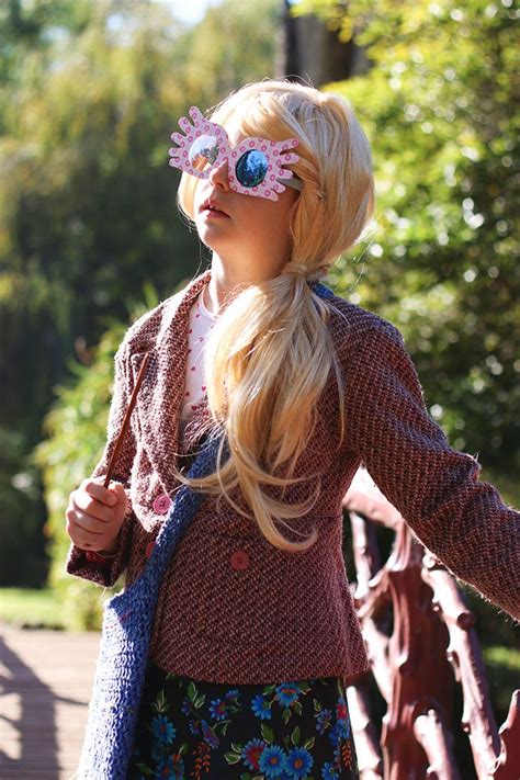 Luna Lovegood Costume - With DIY Spectrespecs Instructions