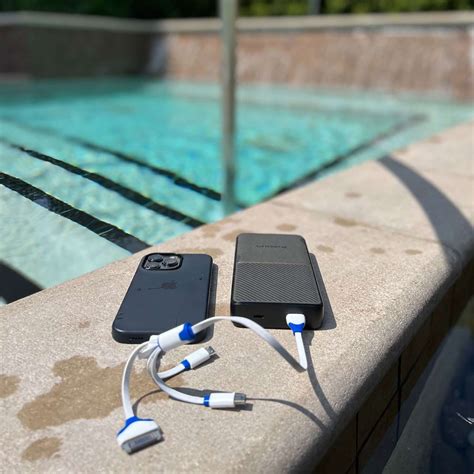 Travel Writer Review: Otterbox Fast Charge Power Bank