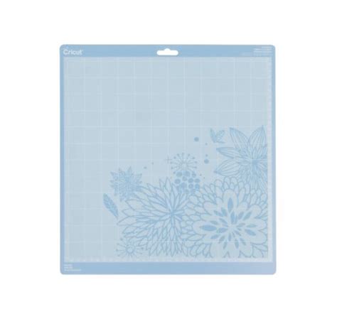 Cricut Mats Explained: Cricut Cutting Mat Sizes, Types, and Uses