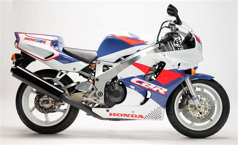 1993 Honda CBR900RR — Petersen Automotive Museum