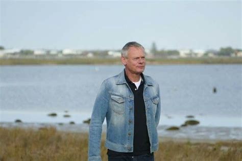 Screen saver my Clunatic friends from the Australia documentary Doc Martin Tv Show, Martin ...