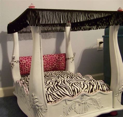 Epic Dog Canopy Bed Ideas | Ann Inspired