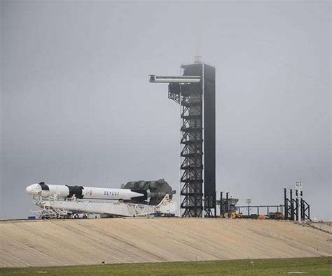 Elon Musk to visit 2 SpaceX launch sites in Florida following tech scrubs