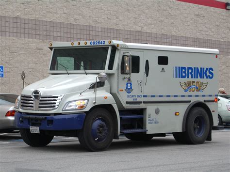 how much do brinks armored truck drivers make - Brittaney Whitten