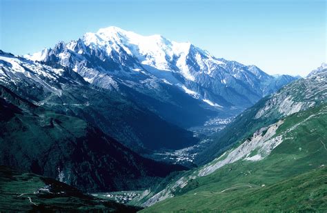 File:Mont-Blanc 001.jpg - Wikimedia Commons
