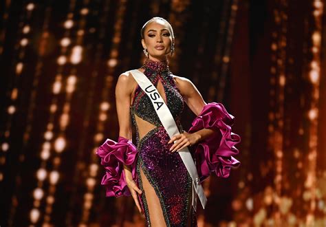 Top 15 contestants during the 71st Miss Universe gown preliminaries ...