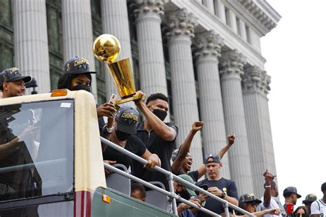 Milwaukee Bucks' fans celebrate NBA championship with parade | AP News