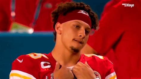 Patrick Mahomes GIFs | USAGIF.com