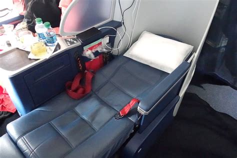 Review: Delta First Class (757-200), Seattle to New York