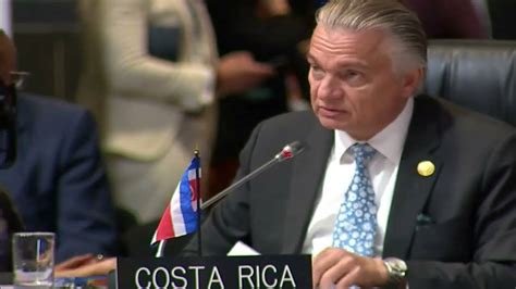 Costa Rica pide atender crisis migratoria y denuncia represión en Nicaragua