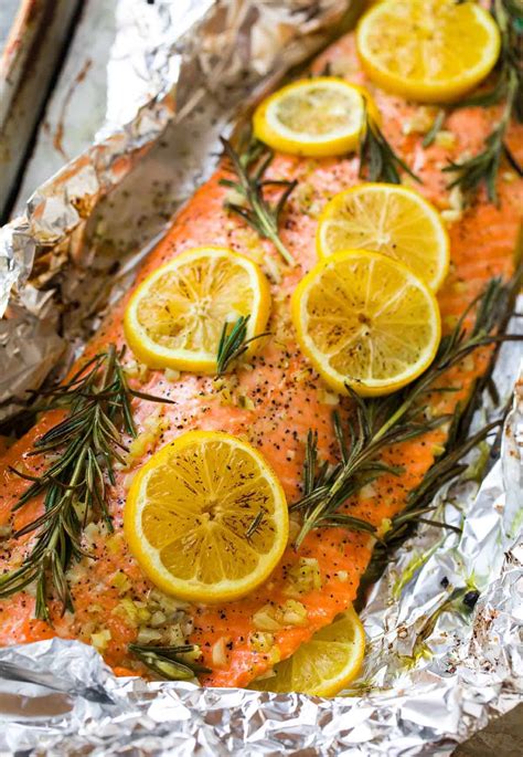 How to Cook Salmon {Tips and Easy, Healthy Recipes} – WellPlated.com