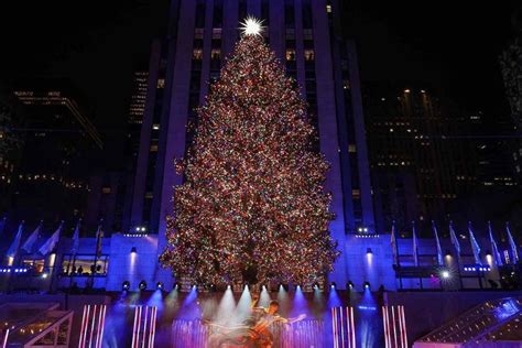 The 2023 Rockefeller Center Christmas Tree Lighting Will Take Place This Month — With 50,000 ...