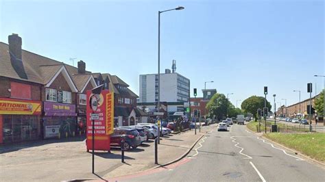 Travel delays as burst water pipe shuts Coventry Road in Birmingham - BBC News